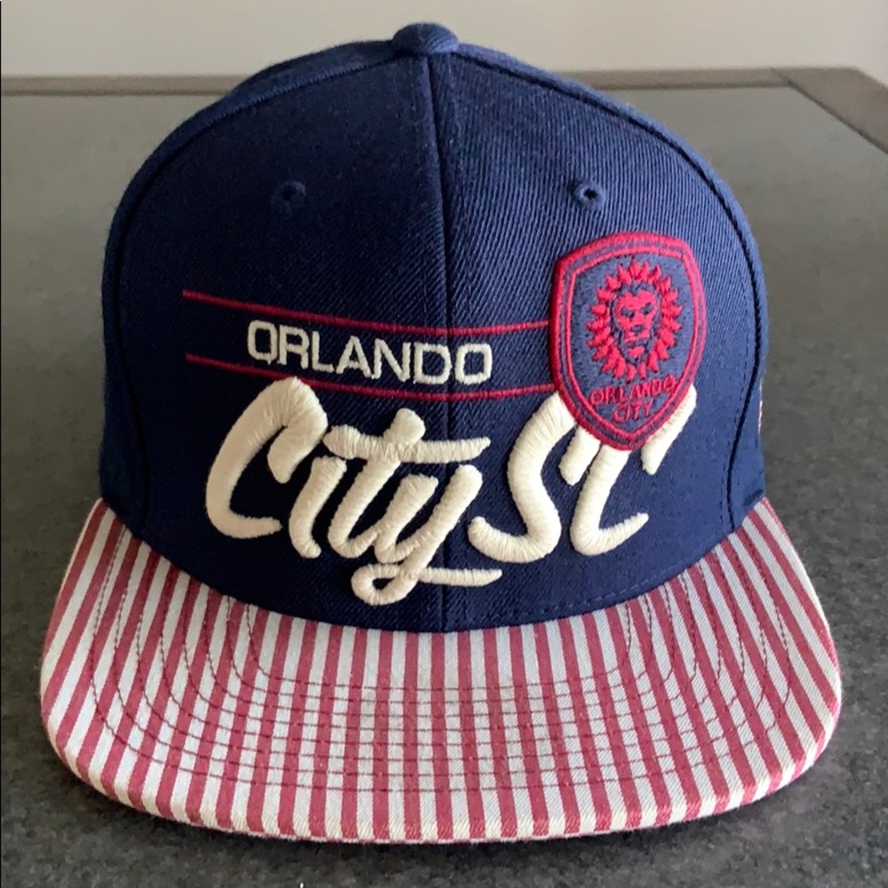 Mitchell & Ness Orlando City Lions MLS snapback